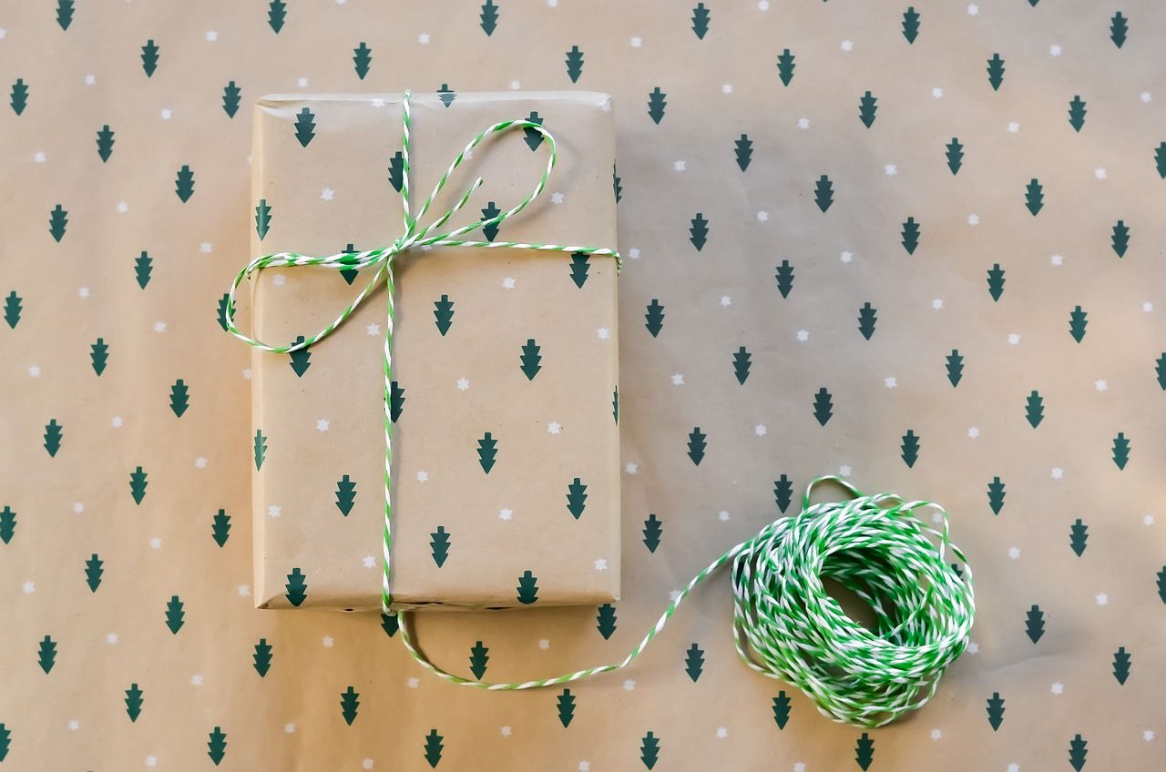 découvrez notre sélection de cadeaux de noël uniques et originaux pour tous les goûts. que ce soit pour vos proches ou pour vous faire plaisir, trouvez le cadeau parfait qui émerveillera sous le sapin. profitez de nos offres spéciales et faites de cette saison des fêtes un moment inoubliable !