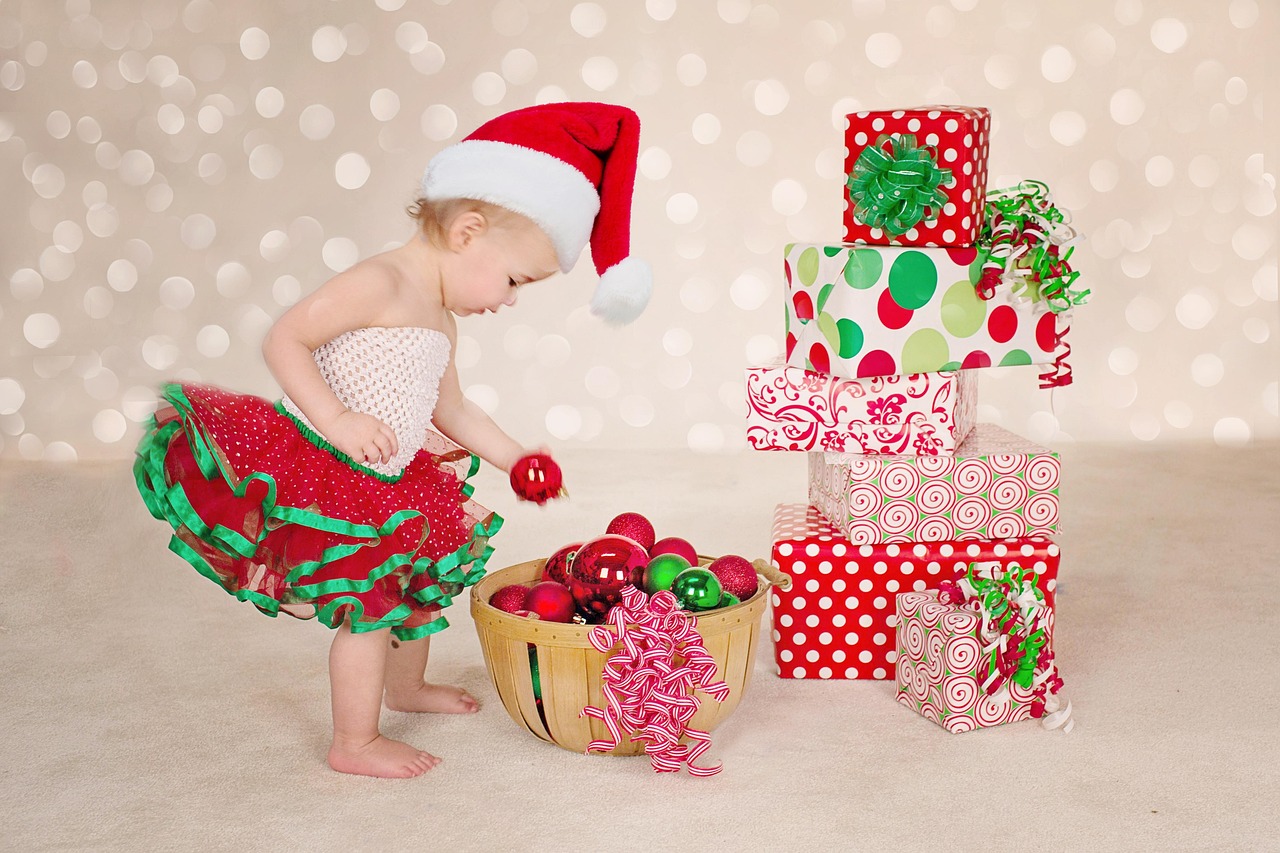 Cadeaux de Noël pour bébés : des idées douces et réconfortantes