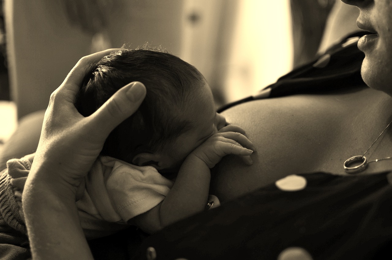 Cadeaux pratiques pour les mamans allaitantes