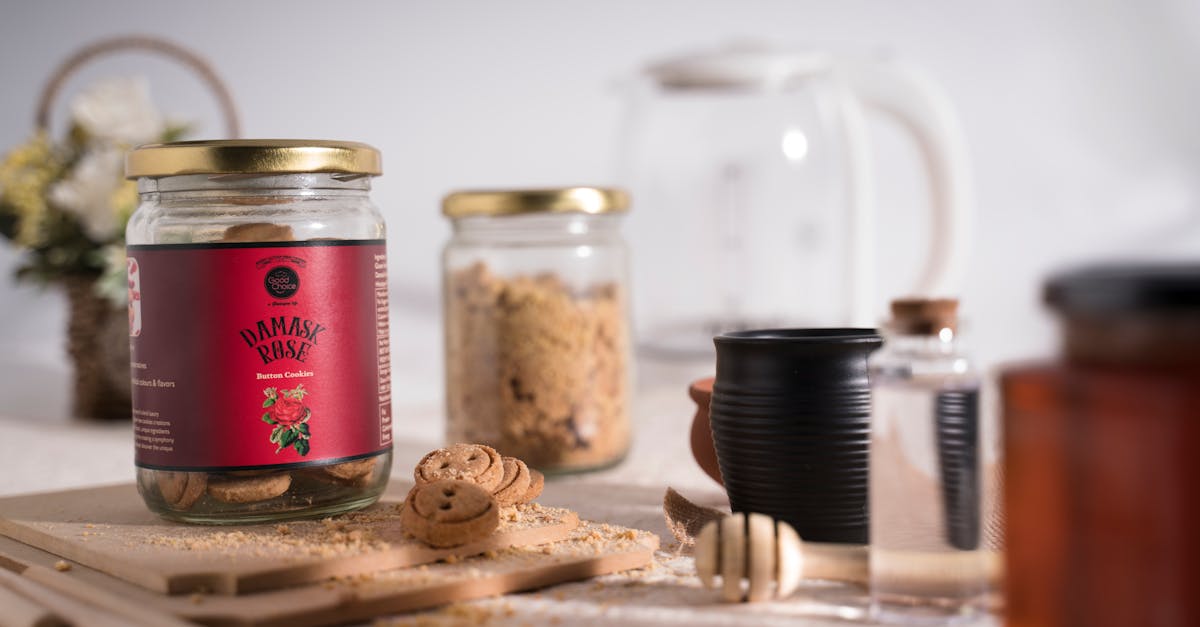découvrez des idées de cadeaux de cuisine uniques et pratiques pour les passionnés de gastronomie. que ce soit des ustensiles innovants, des livres de recettes inspirants ou des gadgets amusants, trouvez le cadeau parfait qui éveillera la créativité culinaire de vos proches.